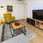 1 Bedroom Nice Apartment In Pula Διαμέρισμα