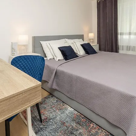 1 Bedroom In * 普拉