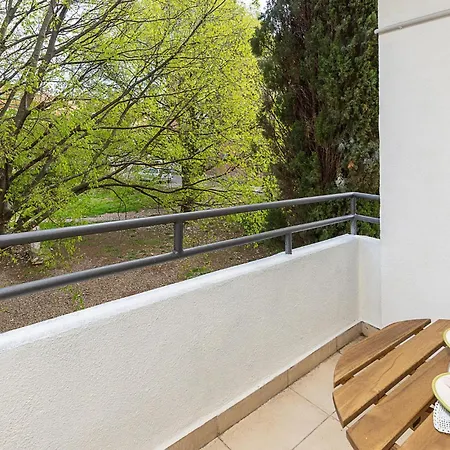 1 Bedroom In *